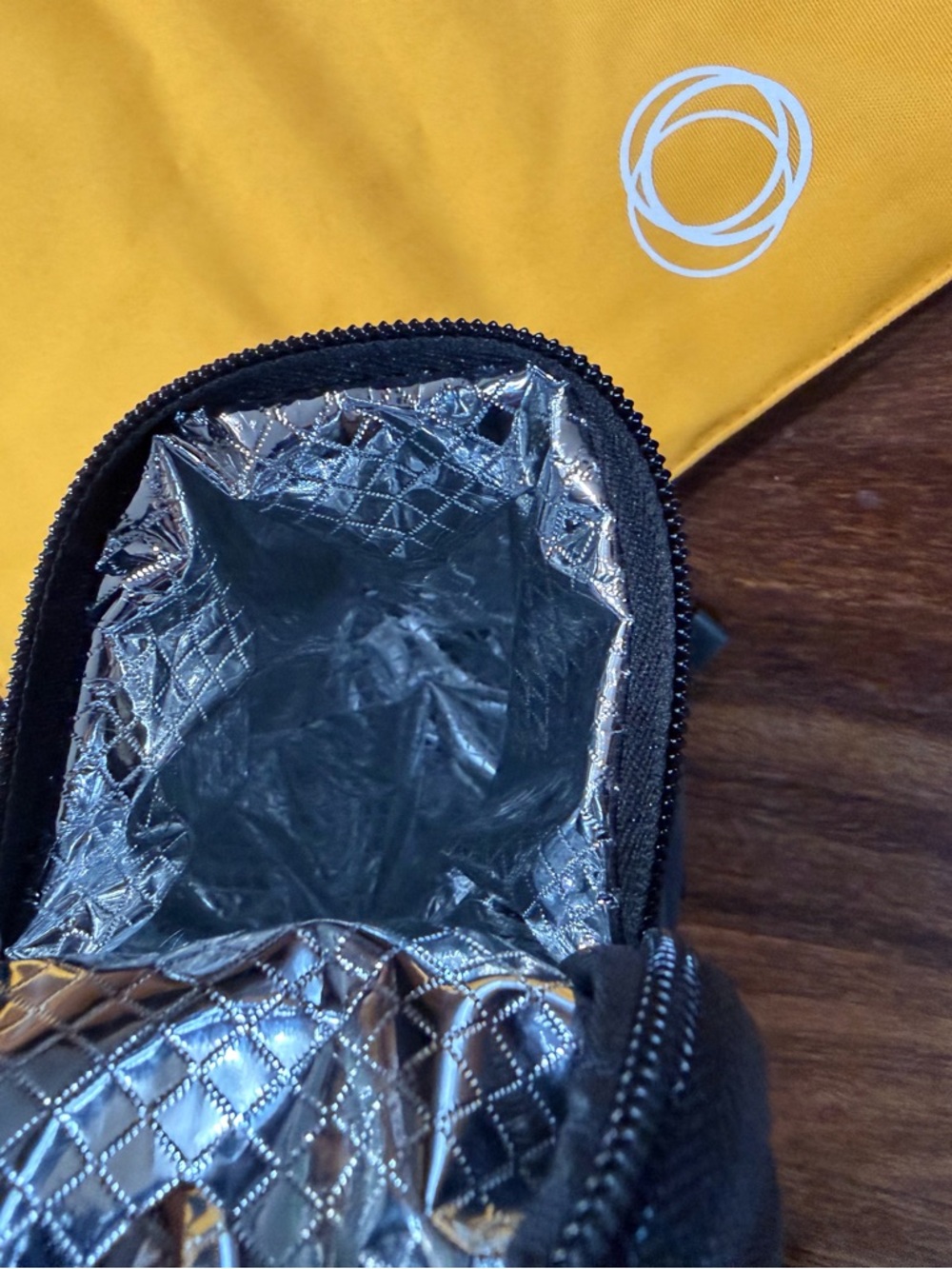 NWOT Bugaboo Black & Yellow Diaper Bag W/Removable Changing Pad - Picture 11 of 16